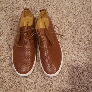Merkmak brown shoes